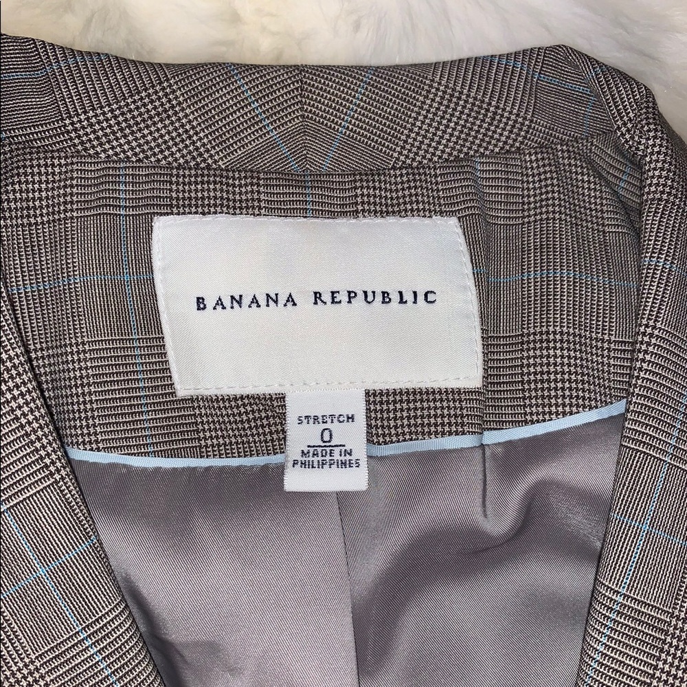 Banana Republic Grey Plaid Two-Piece Set - Picture 5 of 13